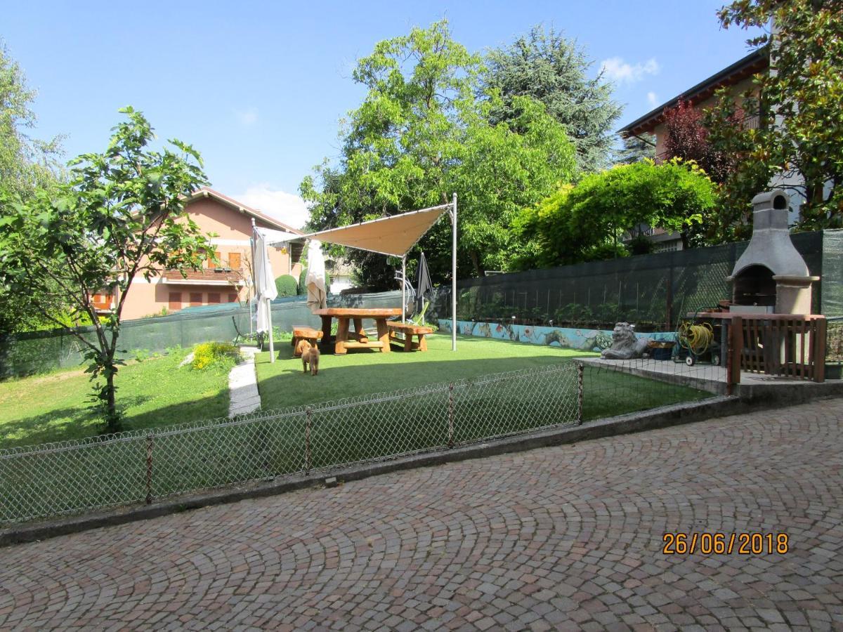 Rainbow House Lägenhet Esino Lario Exteriör bild